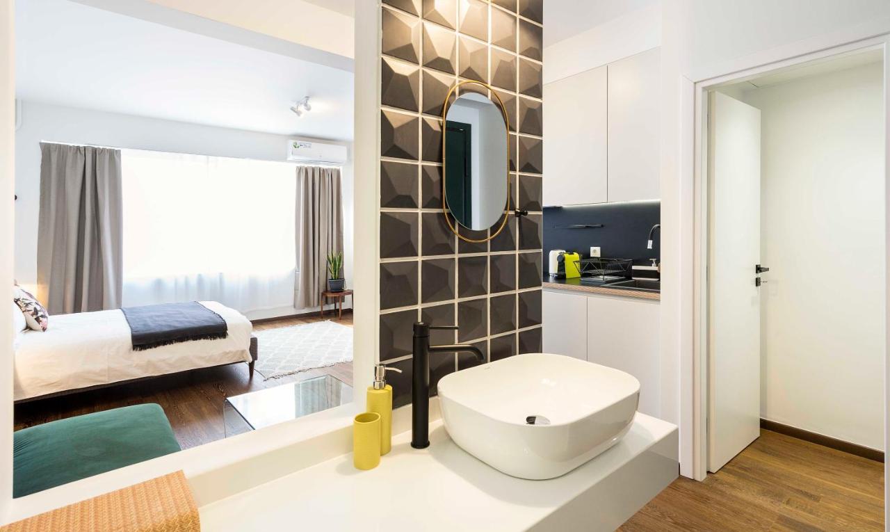 Athens' Best Location- Stunning & Spacious Studio Экстерьер фото